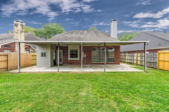 Building Photo - 8827 Lawncliff Ln