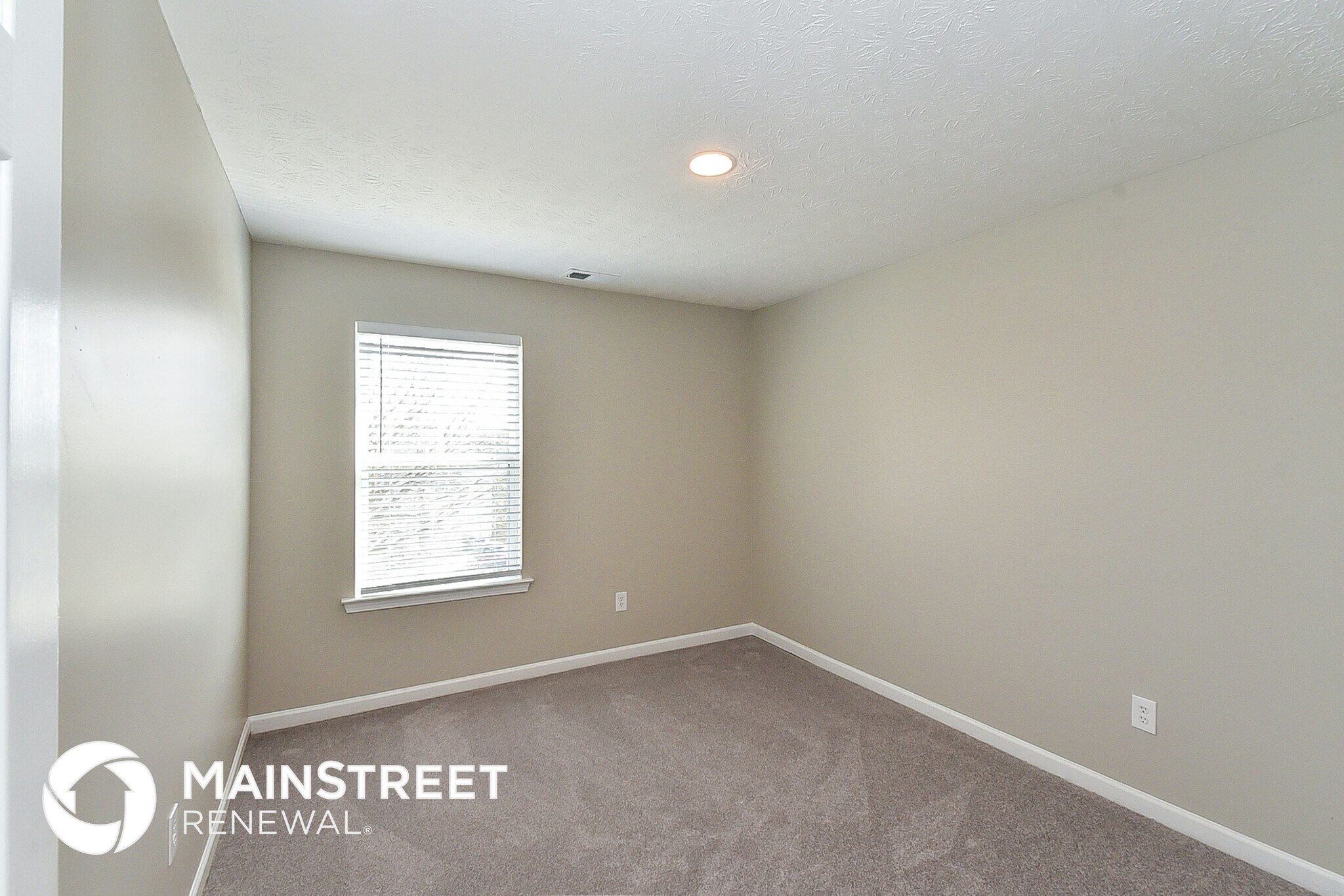 Building Photo - 5000 Cardinal Ct