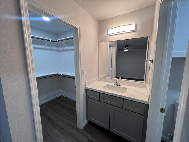 Building Photo - 15534 Towerwood Dr