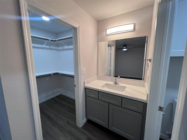 Building Photo - 15538 Towerwood Dr