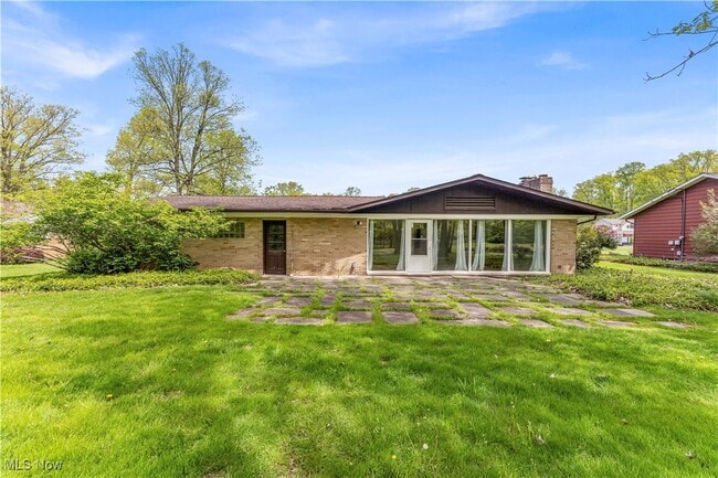 Building Photo - 6481 Glenwillow Dr