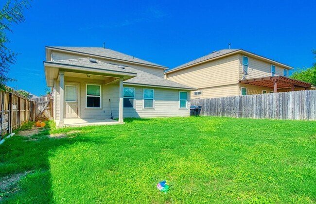 Building Photo - 10814 Arkey Ave