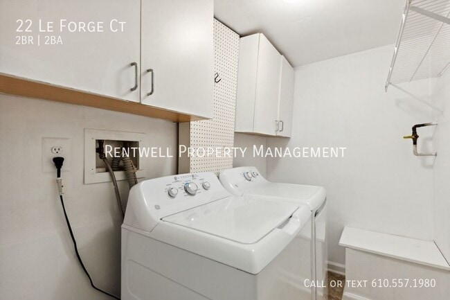 Building Photo - 22 Le Forge Ct