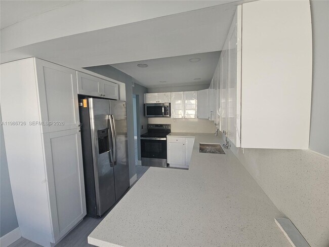 Building Photo - 2841 NE 163rd St