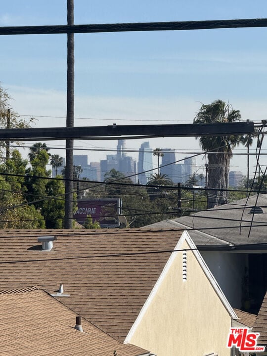 Building Photo - 1428 S Genesee Ave