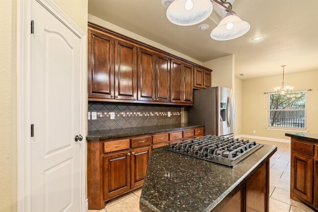 Building Photo - 302 Ceniza Ridge Dr