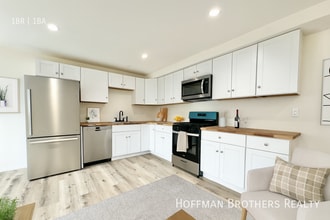 Building Photo - 14615 Gilmore St