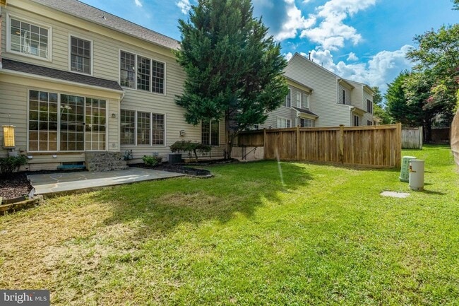 Building Photo - 5257 Winter View Dr