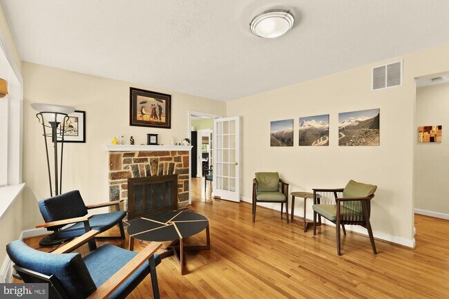 Building Photo - 8323 Haddon Dr