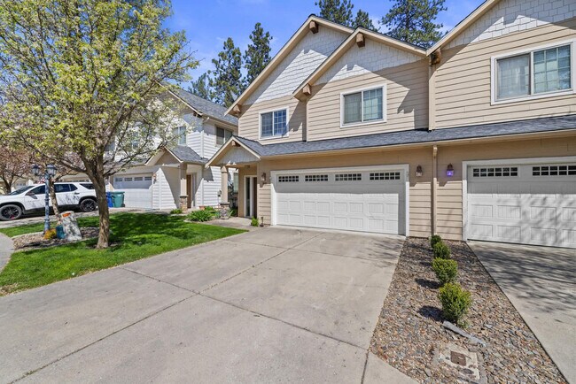 Building Photo - 1001 W Willow Lake Loop