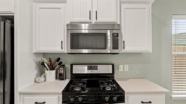 Building Photo - 16316 Drywater Dr