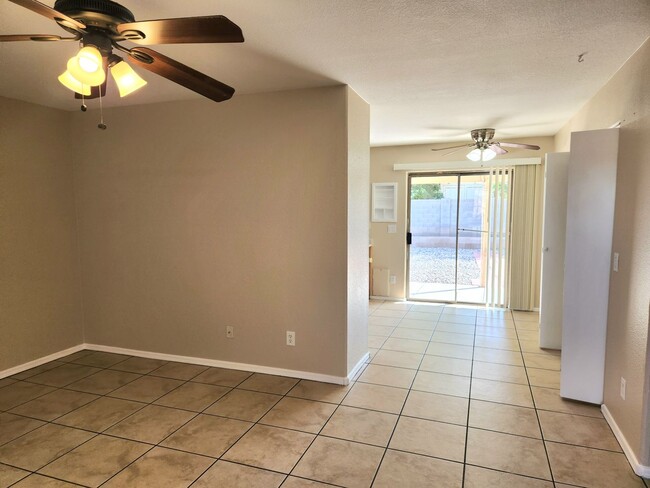 Building Photo - Now Available! Phoenix Rental Home Ready