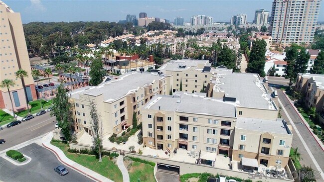 Building Photo - 3520 Lebon Dr