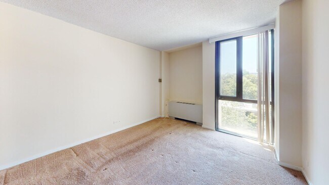 Building Photo - 300 M St SW
