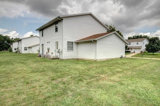 Building Photo - 2525LE