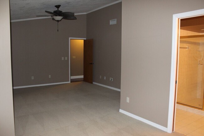 Building Photo - 3 bed 2 bath Home in Port Orange