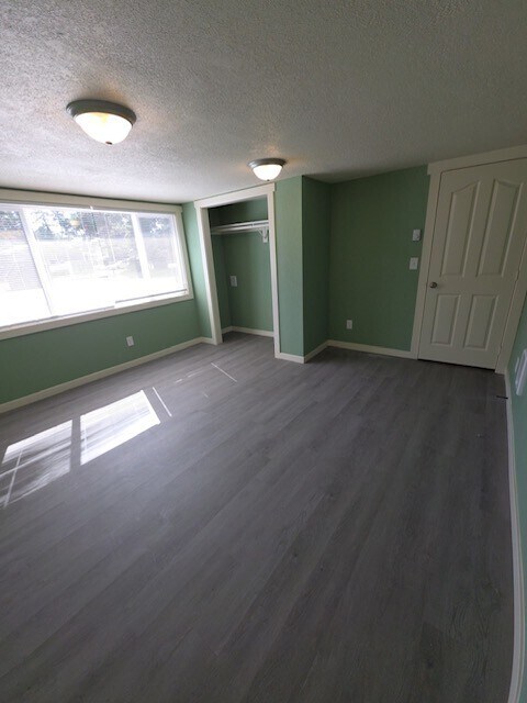 Building Photo - 87675 US-101