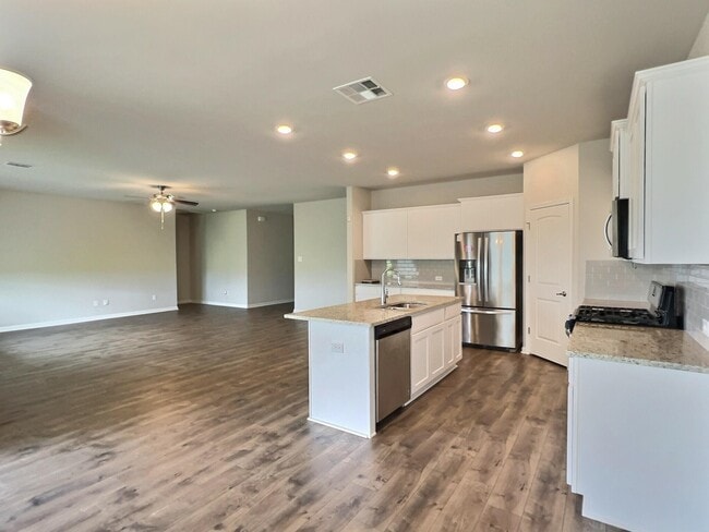 Building Photo - 4667 Teallach Way