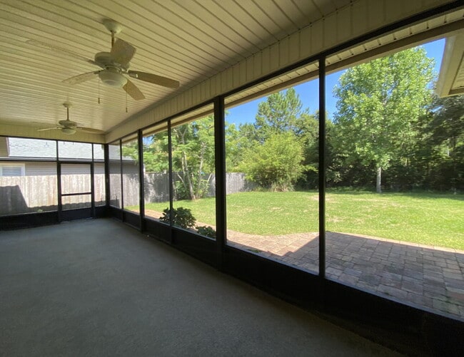 Building Photo - 9533 Maidstone Mill Dr W