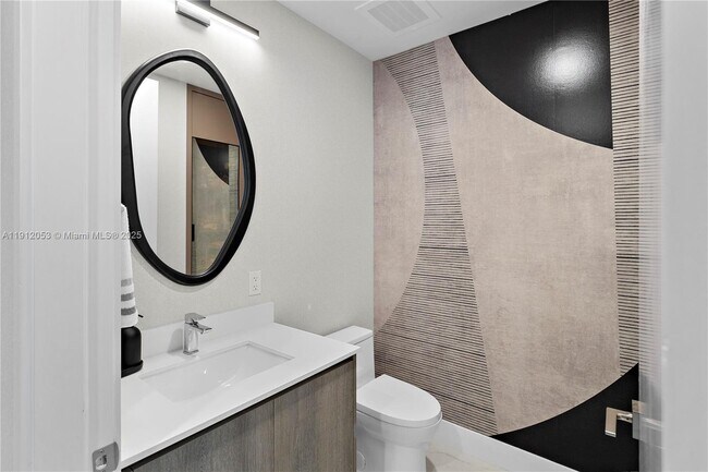 Building Photo - 17550 Collins Ave