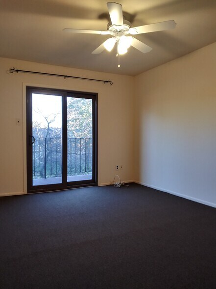 beroom 1 - 1022 Gum Pl