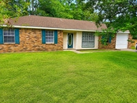 Building Photo - 7205 Greenbriar St