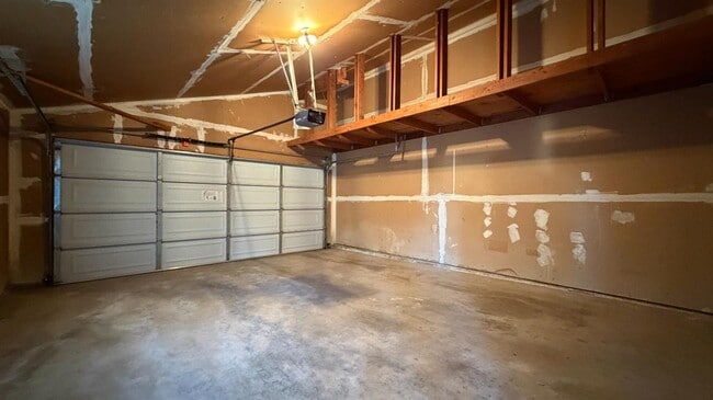 Building Photo - 1555 W Boston Ave