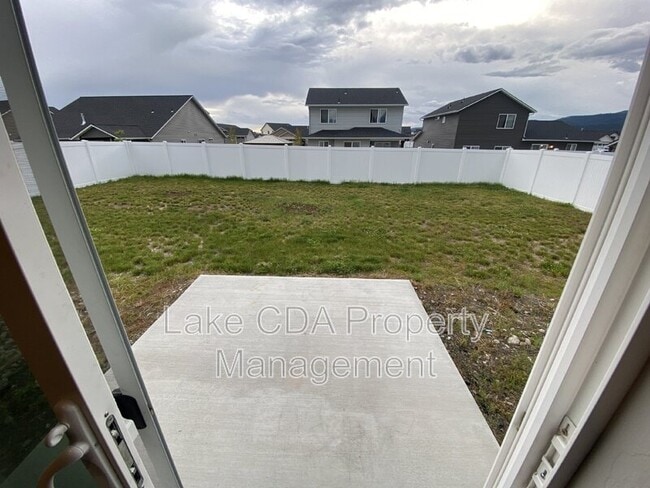 Building Photo - 12397 N Cavanaugh Dr