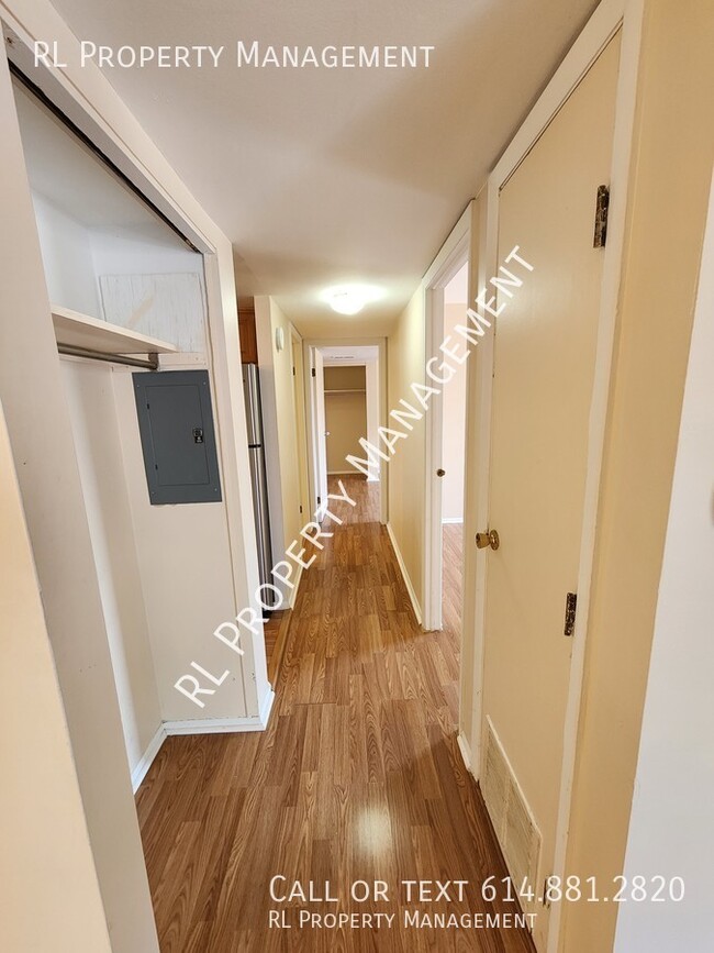 Building Photo - Charming 2 bedroom 1 bathroom condo near O...