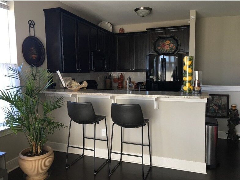 Interior Photo - Essex Chase