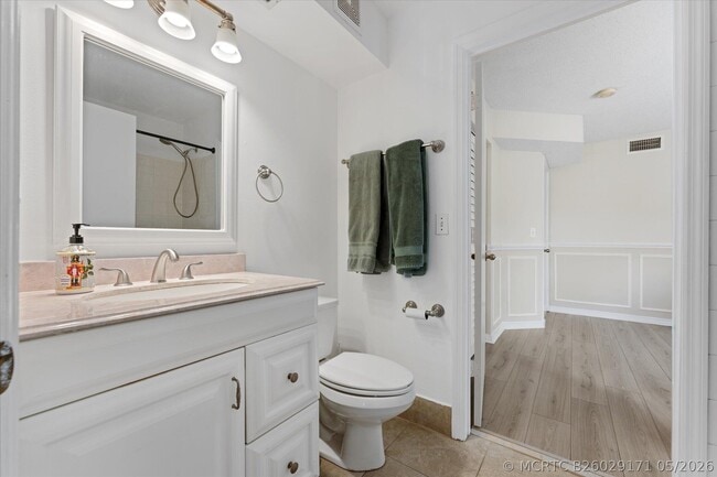Building Photo - 2264 Salerno Cir