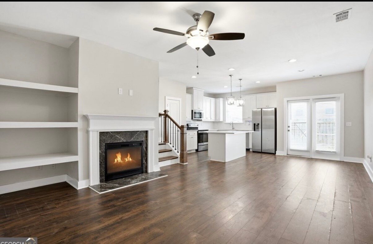 Building Photo - 6449 Scudders Dr
