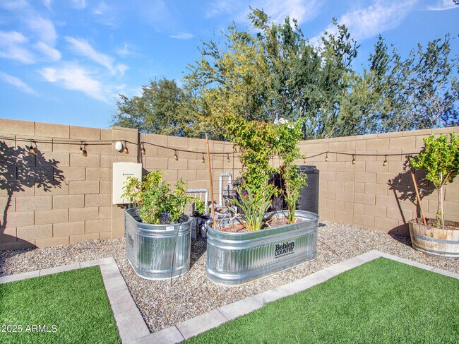 Building Photo - 4326 W Kenai Dr