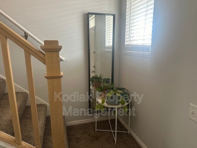 Building Photo - 153 N Bamberger Rd E