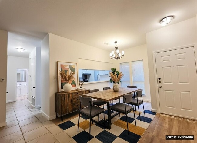 Building Photo - 5504 Montview St