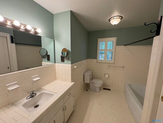 Building Photo - 377 College Park Ct NW