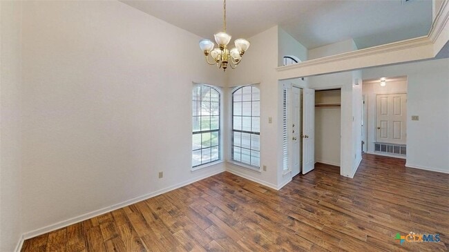 Building Photo - 1801 Thomas Ct