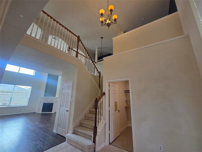Building Photo - 42 Atascadero Dr