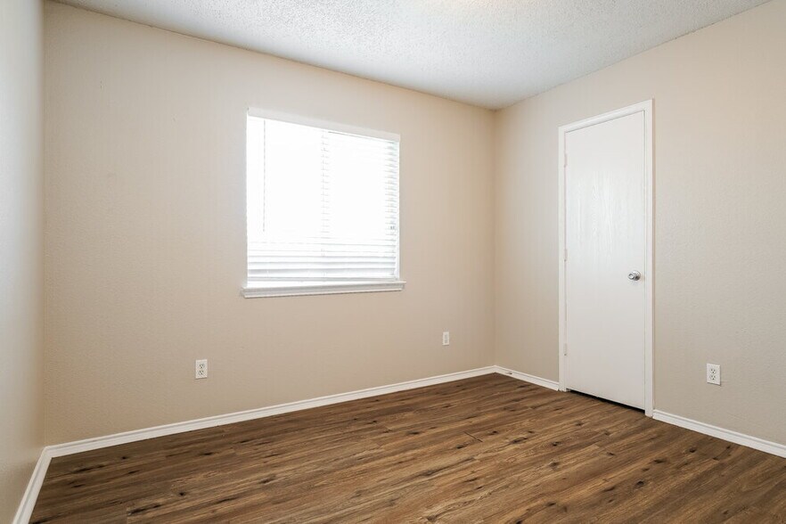 Building Photo - 8413 Canvasback Ln