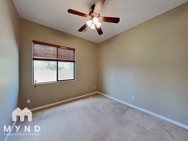 Building Photo - 11962 N Grape Ivy Pl