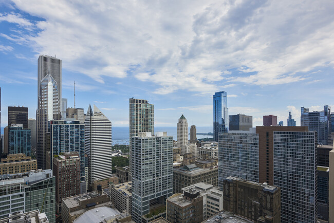 Building Photo - 200 N Dearborn St