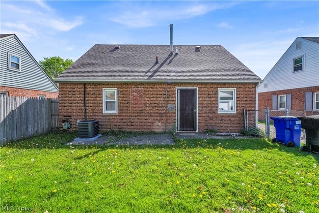 Building Photo - 4684 W 158th St