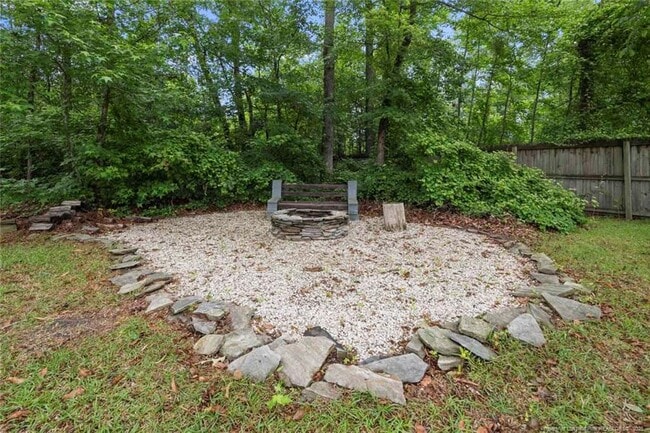 Building Photo - 465 Northwoods Dr