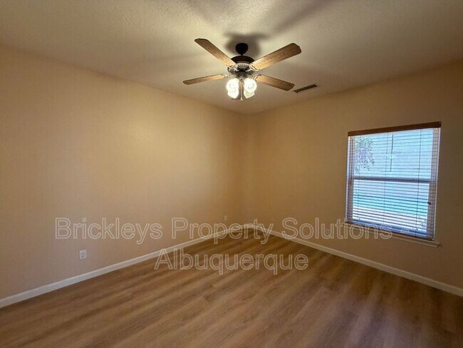 Building Photo - 1399 Wilkes Way SE