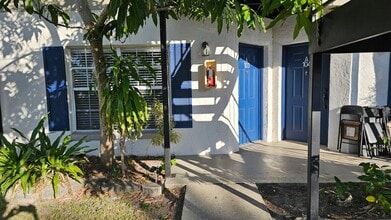 Building Photo - 2 Bedroom/2 Bathroom at Lancelot AVAILABLE AUGUST 10th!