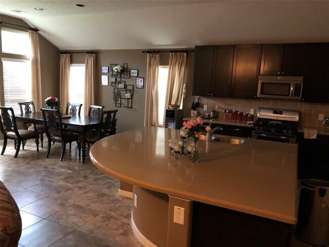 Building Photo - 6018 Orchard Trail Dr