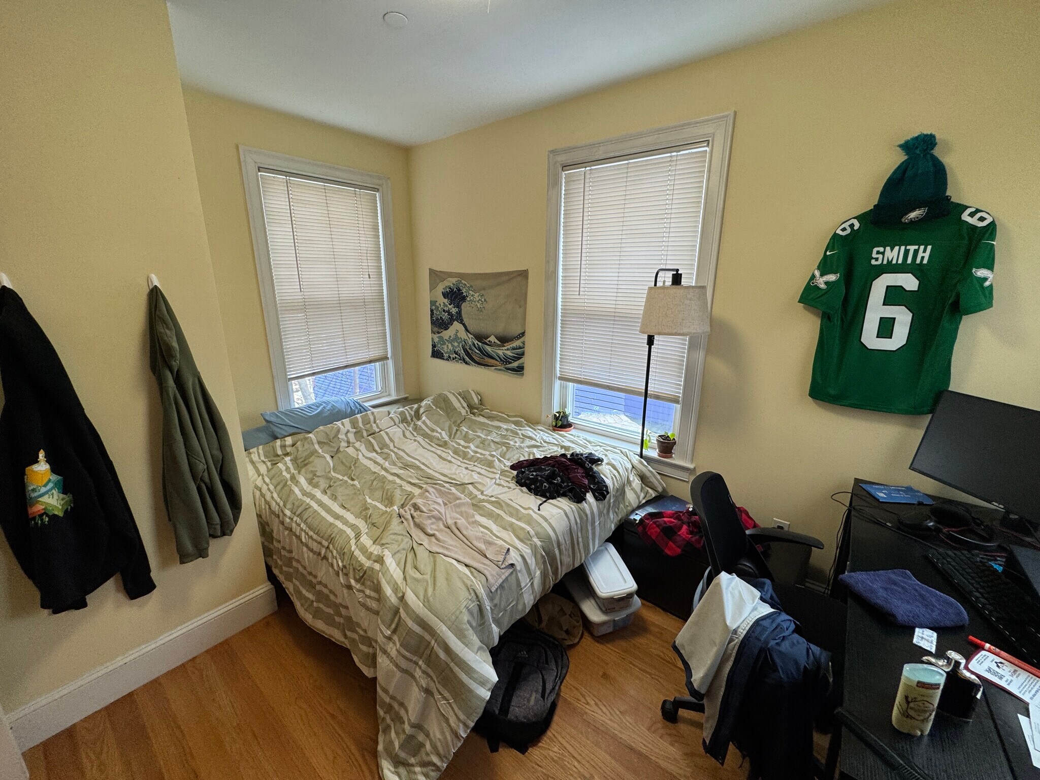 Building Photo - 183 River St