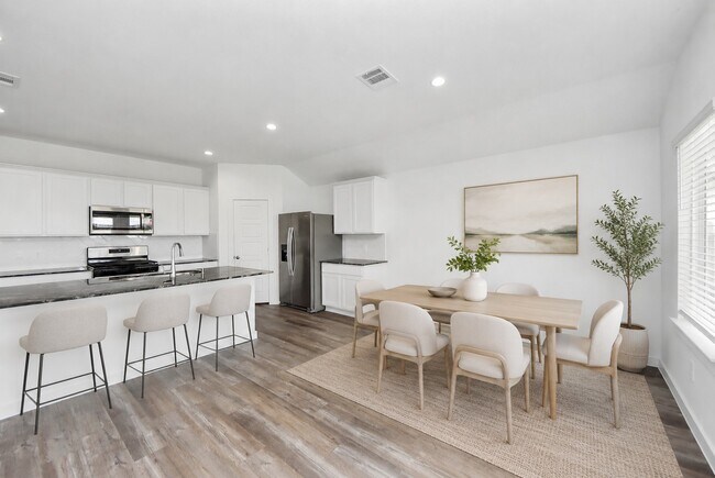 Building Photo - 8614 Shumard Oak Dr