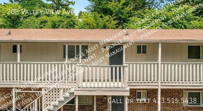Building Photo - 208 Valley View Ave