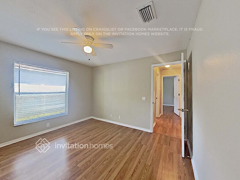 Building Photo - 3721 Hollow Wood Dr